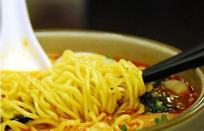 怀孕三个月能吃泡面吗