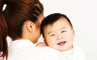 孩子几个月可以竖抱