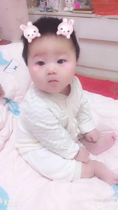 五个月宝宝看电视