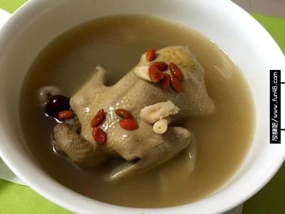 银耳鸽子汤的做法大全家常
