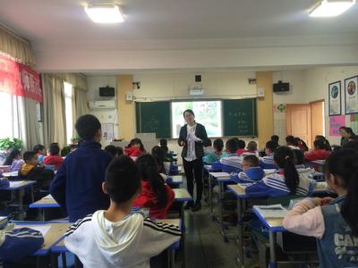 怎么写春天的一处景物作文300字