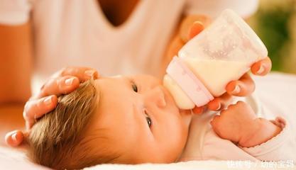 一个月新生儿吃多少毫升母乳