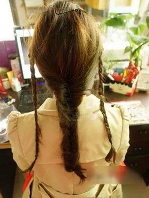 韩式麻花辫马尾