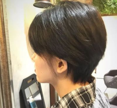 干净利落的短发