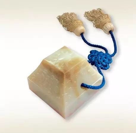 Mutton Fat Jade Porcelain 怎么读