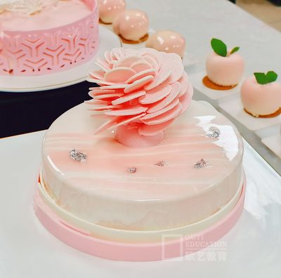 慕斯生日蛋糕制作方法