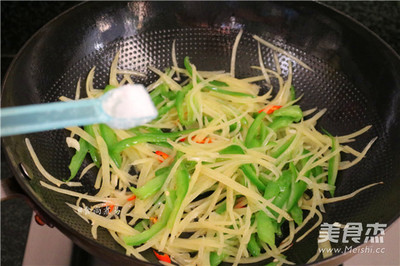 圆椒土豆丝的做法大全家常