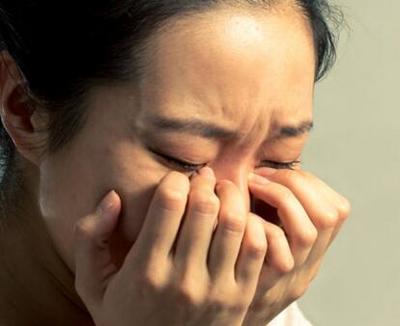 梦见自己在大哭