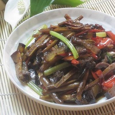 泥鳅腊肉做法大全家常炒菜