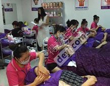 美发美甲化妆学校