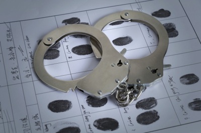 判刑无期正常坐几年