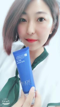 脸上痘痘多还出油