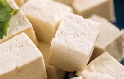高尿酸患者平时可以吃豆腐吗,痛风可以吃豆制品吗?