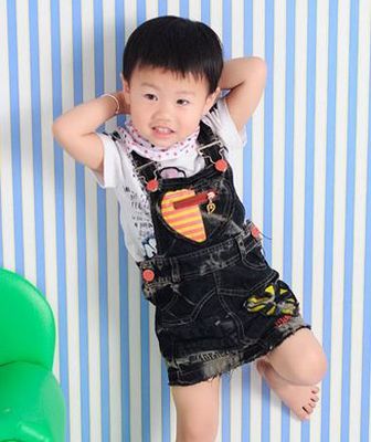 小男孩夏季清爽发型