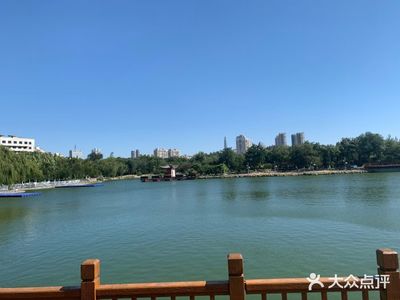 天津塘沽河滨公园