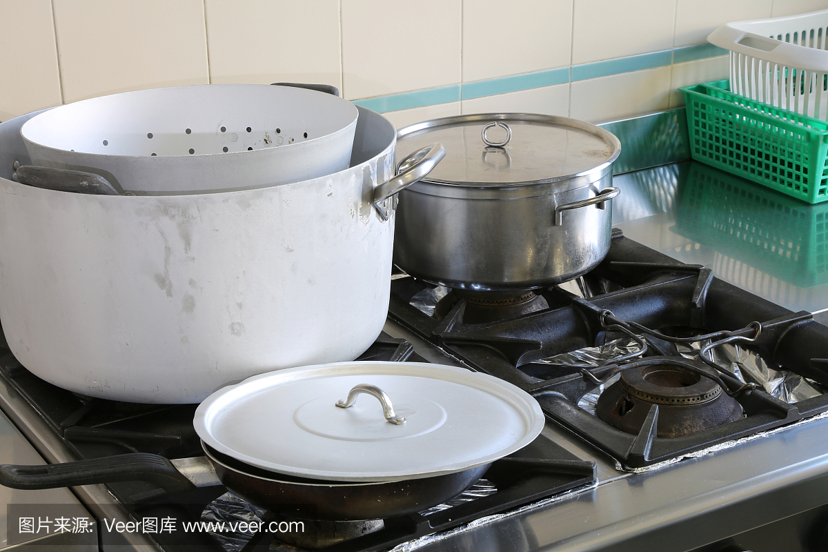 饭店厨房用什么锅