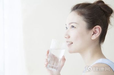 早上起床喝水能减肥吗