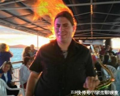 梦见别人头发着火了