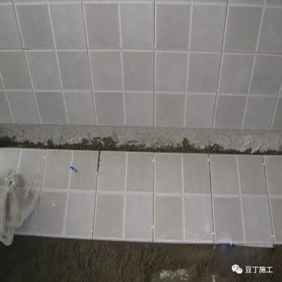 贴地板砖的技巧