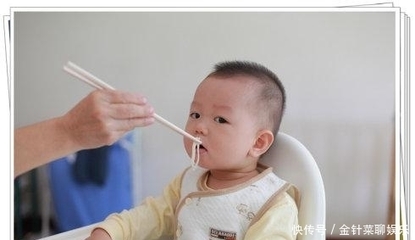 几个月宝宝吃面条