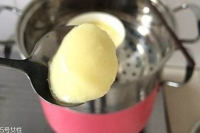 几个月可以吃蛋白