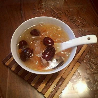 怀孕能吃银耳莲子羹吗