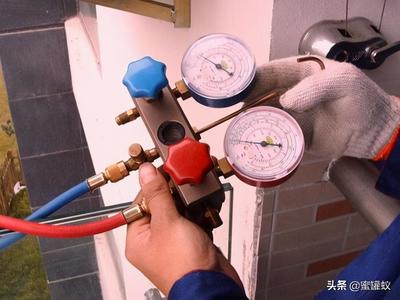 空调制冷剂加多少压力