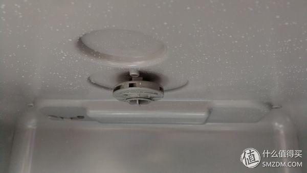 厨房通风换气孔