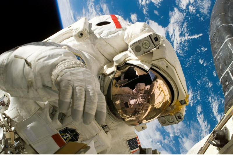 宇航员在太空长高是为什么