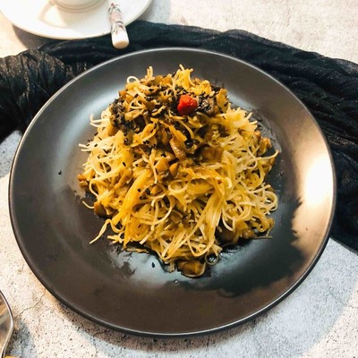 新鲜香菇炒粉丝