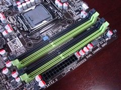 主机后面的插件位置