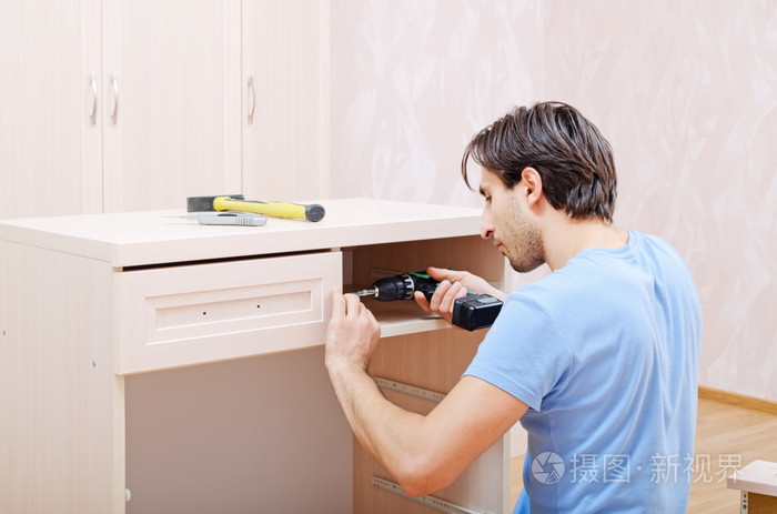 家具维修师傅