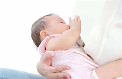 新生儿吃奶粉便秘拉不出来怎么办