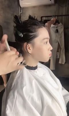 女人出嫁长发剪短发