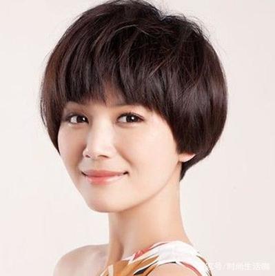短脸适合长发还是短发