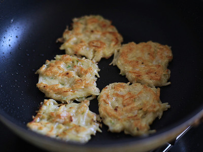 虾仁土豆饼的做法大全