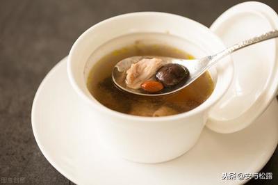 红枣香菇炖鸡汤是功效