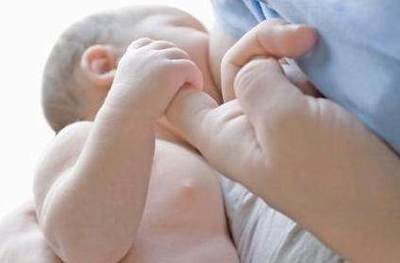 宝宝7个月断奶早不早