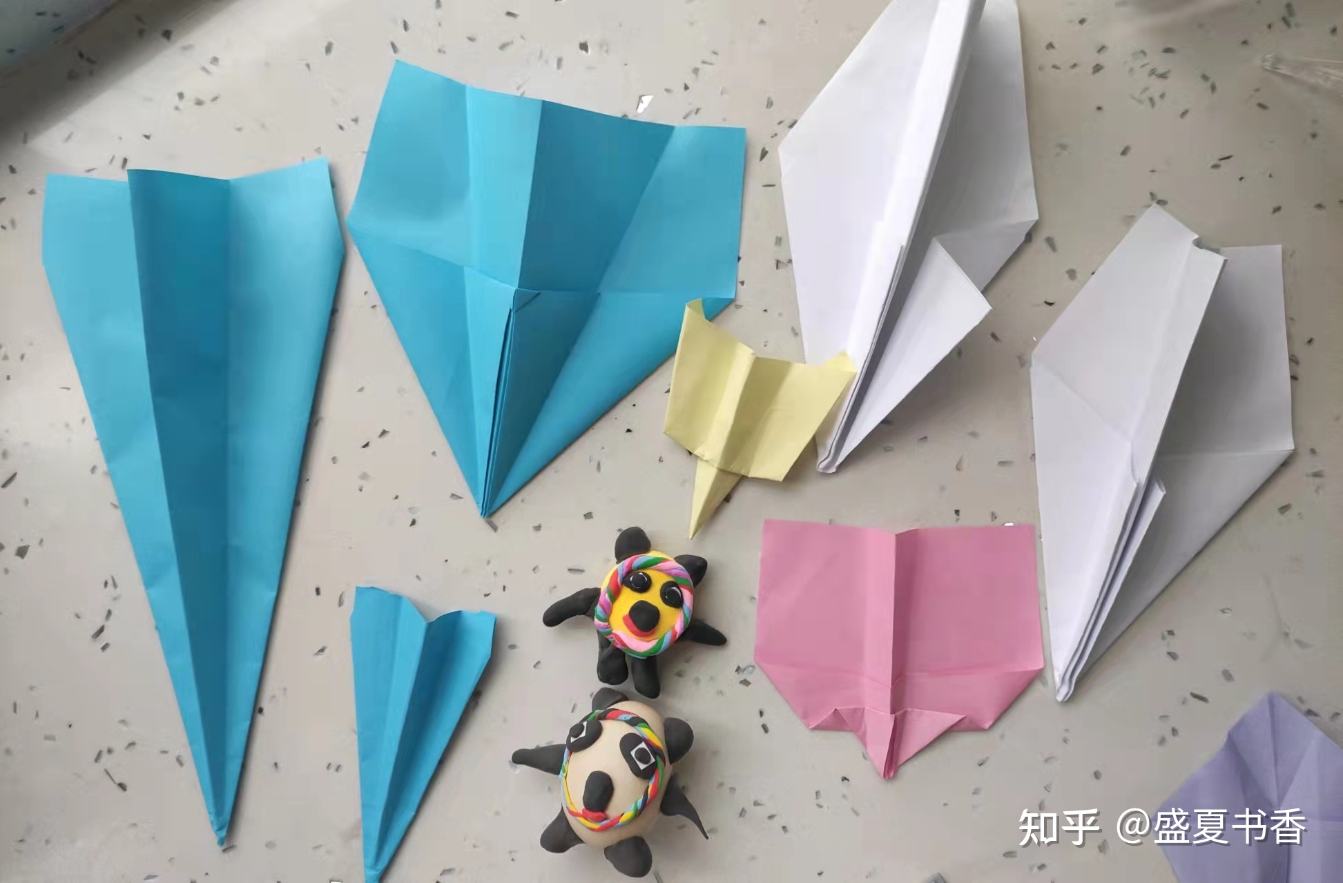 如何玩纸飞机