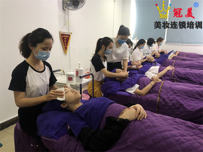 宝安美容学校