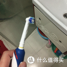 牙齿不齐不白怎么回事