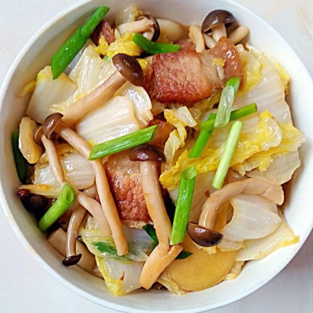 香菇白菜炒肉片做法