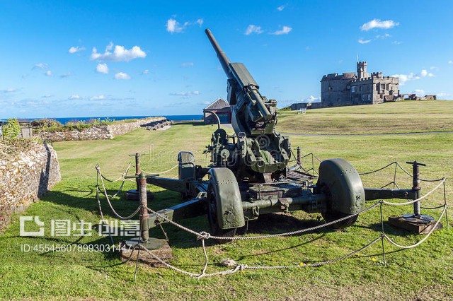 攻防两端全面比拼布克外线火力对阵浓眉禁区统治力