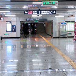 北辰三角洲地铁站
