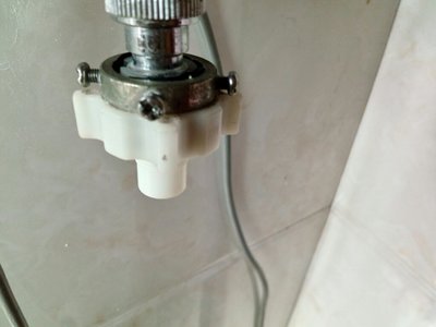 洗衣机水龙头接口漏水