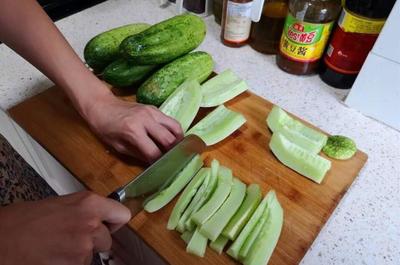 淹黄瓜的制作方法