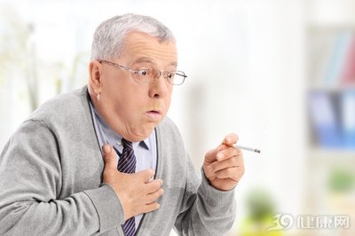 抽烟 咳嗽