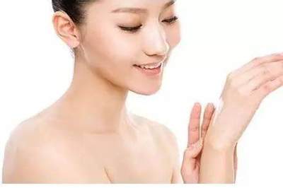 背上出汗后长痘痘