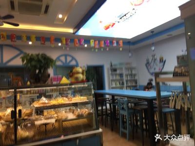 重庆蛋糕店装修