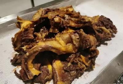 孕妇能吃麻辣鸭脖吗